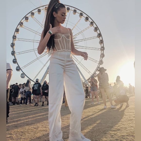 Meet Your Posher, Emma! ✨ - Picture 6 of 6